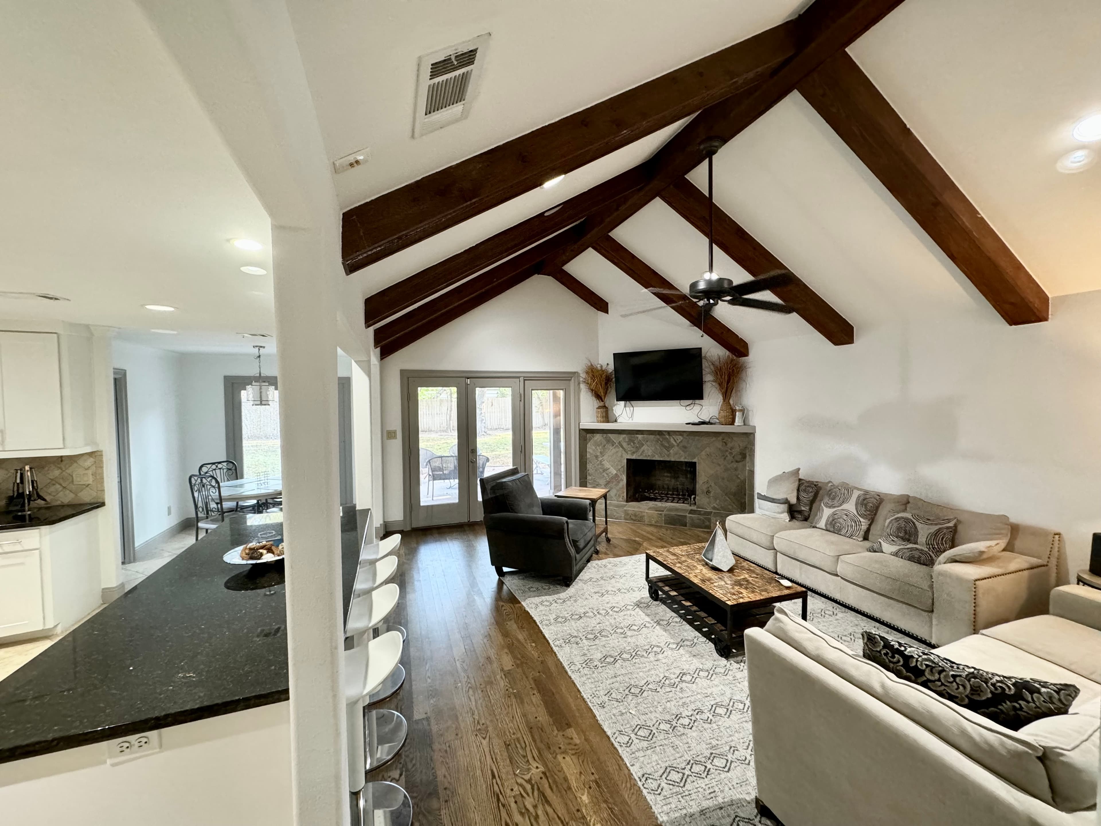 Serena Sun — furnished extended-stay rental in Medical Center Area, Houston